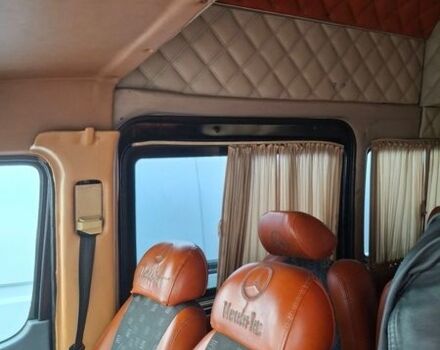 Чорний Мерседес Sprinter, об'ємом двигуна 2.7 л та пробігом 500 тис. км за 3750 $, фото 18 на Automoto.ua
