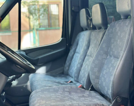Черный Мерседес Sprinter, объемом двигателя 2.69 л и пробегом 296 тыс. км за 12950 $, фото 66 на Automoto.ua
