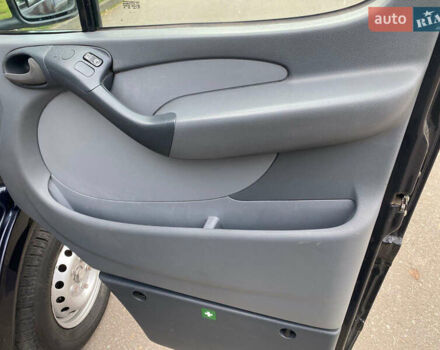 Черный Мерседес Sprinter, объемом двигателя 2.69 л и пробегом 296 тыс. км за 12950 $, фото 19 на Automoto.ua