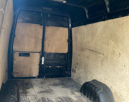 Черный Мерседес Sprinter, объемом двигателя 2.69 л и пробегом 296 тыс. км за 12950 $, фото 25 на Automoto.ua