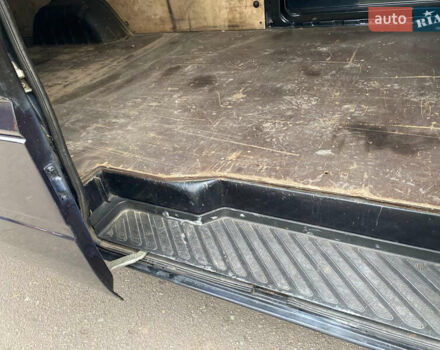 Черный Мерседес Sprinter, объемом двигателя 2.69 л и пробегом 299 тыс. км за 11999 $, фото 25 на Automoto.ua