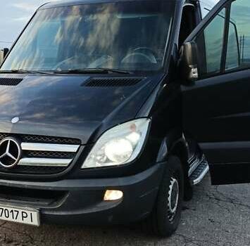 Чорний Мерседес Sprinter, об'ємом двигуна 2.2 л та пробігом 390 тис. км за 14800 $, фото 5 на Automoto.ua