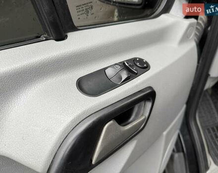 Черный Мерседес Sprinter, объемом двигателя 2.2 л и пробегом 290 тыс. км за 15600 $, фото 40 на Automoto.ua