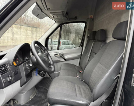 Черный Мерседес Sprinter, объемом двигателя 2.2 л и пробегом 290 тыс. км за 15600 $, фото 47 на Automoto.ua
