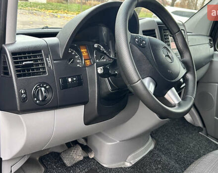 Чорний Мерседес Sprinter, об'ємом двигуна 0 л та пробігом 298 тис. км за 21750 $, фото 21 на Automoto.ua