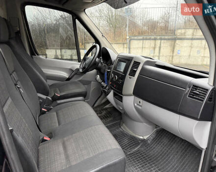 Черный Мерседес Sprinter, объемом двигателя 2.2 л и пробегом 290 тыс. км за 15600 $, фото 25 на Automoto.ua