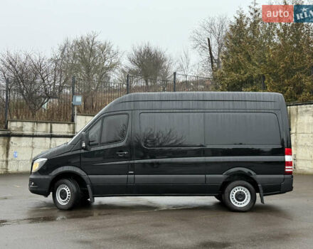 Черный Мерседес Sprinter, объемом двигателя 2.2 л и пробегом 290 тыс. км за 15600 $, фото 7 на Automoto.ua