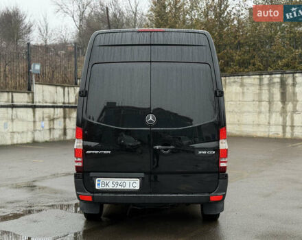Черный Мерседес Sprinter, объемом двигателя 2.2 л и пробегом 290 тыс. км за 15600 $, фото 16 на Automoto.ua
