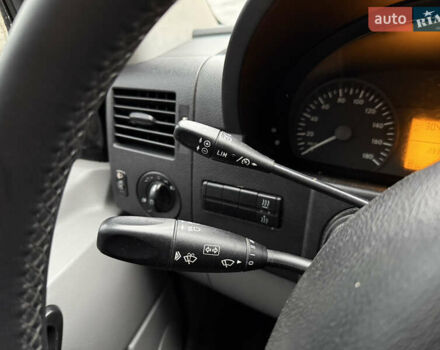 Черный Мерседес Sprinter, объемом двигателя 2.2 л и пробегом 290 тыс. км за 15600 $, фото 58 на Automoto.ua