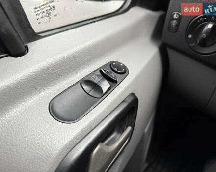 Черный Мерседес Sprinter, объемом двигателя 2.2 л и пробегом 290 тыс. км за 15600 $, фото 59 на Automoto.ua