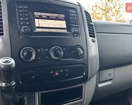 Чорний Мерседес Sprinter, об'ємом двигуна 0 л та пробігом 298 тис. км за 21750 $, фото 22 на Automoto.ua