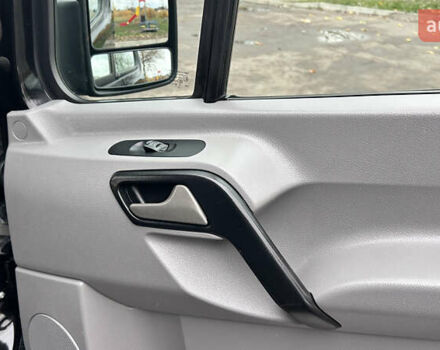 Чорний Мерседес Sprinter, об'ємом двигуна 0 л та пробігом 298 тис. км за 21750 $, фото 27 на Automoto.ua