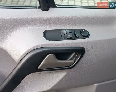 Черный Мерседес Sprinter, объемом двигателя 2.99 л и пробегом 320 тыс. км за 29750 $, фото 33 на Automoto.ua