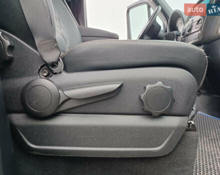 Черный Мерседес Sprinter, объемом двигателя 3 л и пробегом 218 тыс. км за 35790 $, фото 37 на Automoto.ua