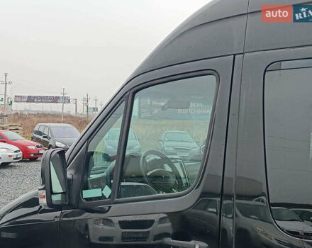 Черный Мерседес Sprinter, объемом двигателя 3 л и пробегом 218 тыс. км за 35790 $, фото 5 на Automoto.ua