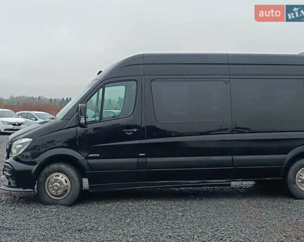 Черный Мерседес Sprinter, объемом двигателя 3 л и пробегом 218 тыс. км за 35790 $, фото 2 на Automoto.ua
