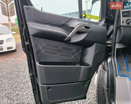 Черный Мерседес Sprinter, объемом двигателя 3 л и пробегом 218 тыс. км за 35790 $, фото 22 на Automoto.ua
