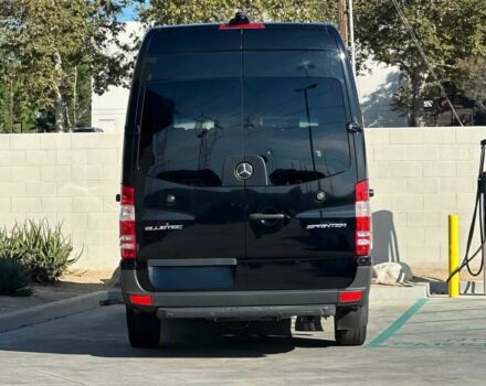 Черный Мерседес Sprinter, объемом двигателя 3 л и пробегом 77 тыс. км за 6500 $, фото 5 на Automoto.ua