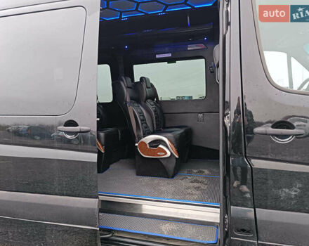 Черный Мерседес Sprinter, объемом двигателя 3 л и пробегом 218 тыс. км за 35790 $, фото 42 на Automoto.ua