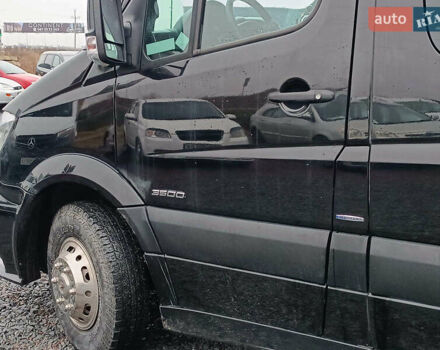Черный Мерседес Sprinter, объемом двигателя 3 л и пробегом 218 тыс. км за 35790 $, фото 4 на Automoto.ua