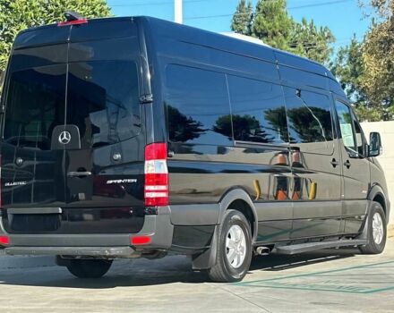 Черный Мерседес Sprinter, объемом двигателя 3 л и пробегом 77 тыс. км за 6500 $, фото 6 на Automoto.ua