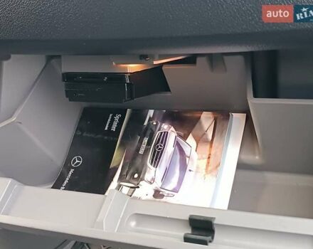 Черный Мерседес Sprinter, объемом двигателя 2.99 л и пробегом 320 тыс. км за 29750 $, фото 44 на Automoto.ua