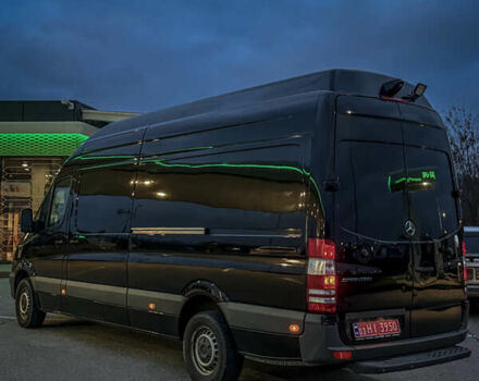 Черный Мерседес Sprinter, объемом двигателя 0 л и пробегом 450 тыс. км за 23500 $, фото 2 на Automoto.ua