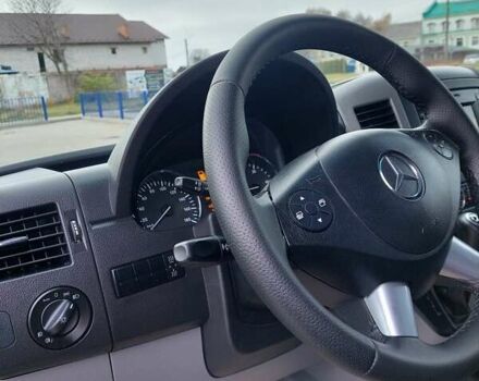 Черный Мерседес Sprinter, объемом двигателя 3 л и пробегом 280 тыс. км за 34822 $, фото 13 на Automoto.ua