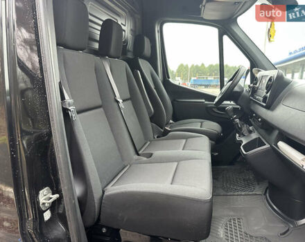 Черный Мерседес Sprinter, объемом двигателя 2.2 л и пробегом 370 тыс. км за 23800 $, фото 26 на Automoto.ua
