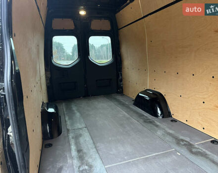 Черный Мерседес Sprinter, объемом двигателя 2.2 л и пробегом 370 тыс. км за 23800 $, фото 31 на Automoto.ua