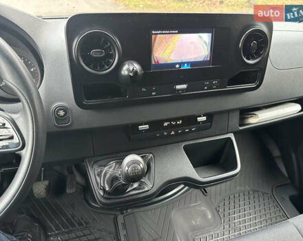 Черный Мерседес Sprinter, объемом двигателя 2.2 л и пробегом 370 тыс. км за 23800 $, фото 22 на Automoto.ua