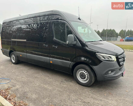 Черный Мерседес Sprinter, объемом двигателя 2.2 л и пробегом 370 тыс. км за 23800 $, фото 3 на Automoto.ua