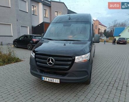 Черный Мерседес Sprinter, объемом двигателя 3 л и пробегом 196 тыс. км за 39900 $, фото 1 на Automoto.ua