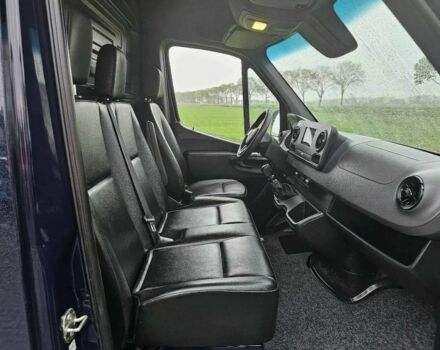 Черный Мерседес Sprinter, объемом двигателя 2.2 л и пробегом 31 тыс. км за 11000 $, фото 6 на Automoto.ua