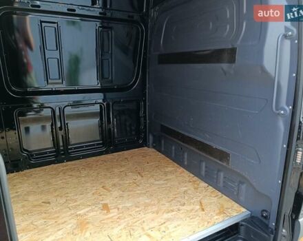Черный Мерседес Sprinter, объемом двигателя 3 л и пробегом 196 тыс. км за 39900 $, фото 71 на Automoto.ua