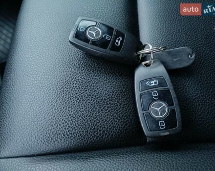 Черный Мерседес Sprinter, объемом двигателя 3 л и пробегом 196 тыс. км за 39900 $, фото 62 на Automoto.ua