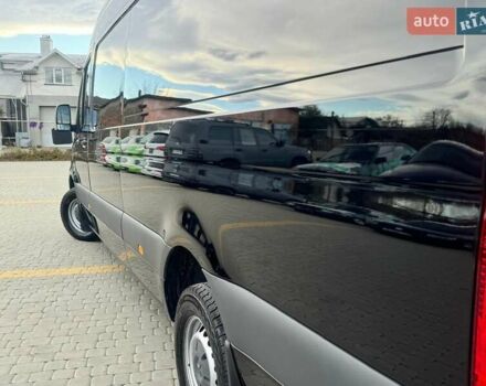Черный Мерседес Sprinter, объемом двигателя 3 л и пробегом 196 тыс. км за 39900 $, фото 46 на Automoto.ua
