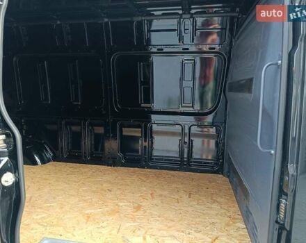 Черный Мерседес Sprinter, объемом двигателя 3 л и пробегом 196 тыс. км за 39900 $, фото 70 на Automoto.ua