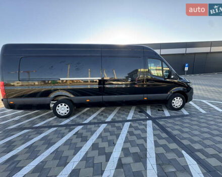 Черный Мерседес Sprinter, объемом двигателя 0 л и пробегом 430 тыс. км за 44977 $, фото 16 на Automoto.ua