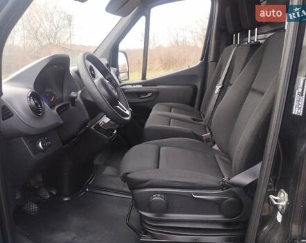 Черный Мерседес Sprinter, объемом двигателя 2.2 л и пробегом 282 тыс. км за 22800 $, фото 13 на Automoto.ua