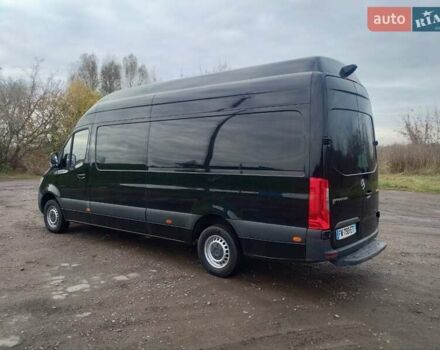 Черный Мерседес Sprinter, объемом двигателя 2.2 л и пробегом 282 тыс. км за 22800 $, фото 4 на Automoto.ua