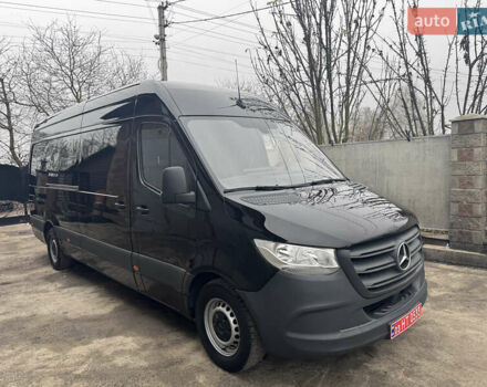 Черный Мерседес Sprinter, объемом двигателя 2.2 л и пробегом 288 тыс. км за 27700 $, фото 2 на Automoto.ua