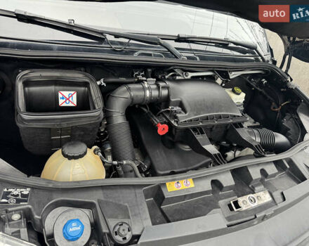 Черный Мерседес Sprinter, объемом двигателя 2.2 л и пробегом 288 тыс. км за 27700 $, фото 16 на Automoto.ua