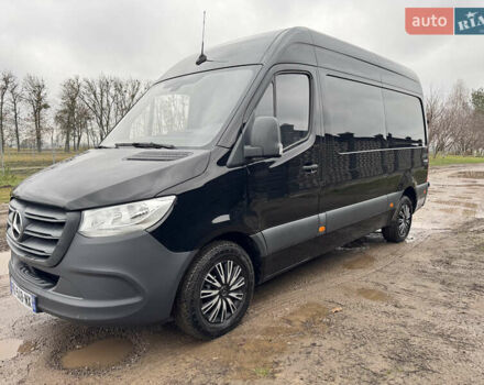 Черный Мерседес Sprinter, объемом двигателя 2.2 л и пробегом 204 тыс. км за 27500 $, фото 4 на Automoto.ua