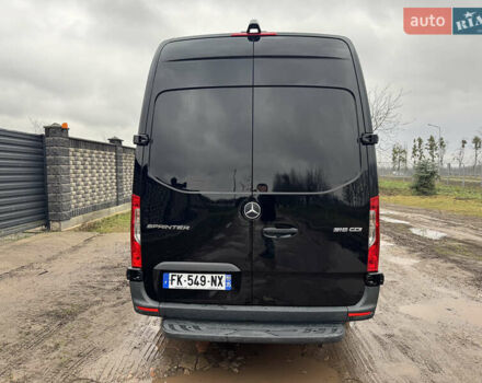 Черный Мерседес Sprinter, объемом двигателя 2.2 л и пробегом 204 тыс. км за 27500 $, фото 8 на Automoto.ua