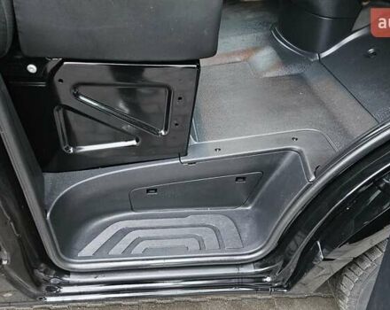 Чорний Мерседес Sprinter, об'ємом двигуна 3 л та пробігом 265 тис. км за 37500 $, фото 33 на Automoto.ua