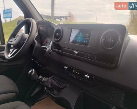 Черный Мерседес Sprinter, объемом двигателя 2.2 л и пробегом 282 тыс. км за 22800 $, фото 17 на Automoto.ua