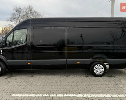 Черный Мерседес Sprinter, объемом двигателя 2.14 л и пробегом 170 тыс. км за 28975 $, фото 2 на Automoto.ua