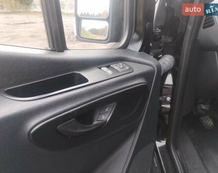 Черный Мерседес Sprinter, объемом двигателя 2.2 л и пробегом 282 тыс. км за 22800 $, фото 12 на Automoto.ua