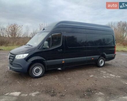 Черный Мерседес Sprinter, объемом двигателя 2.2 л и пробегом 282 тыс. км за 22800 $, фото 1 на Automoto.ua
